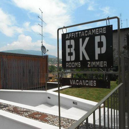 Bikapi Bed & Breakfast การ์ดา ภายนอก รูปภาพ