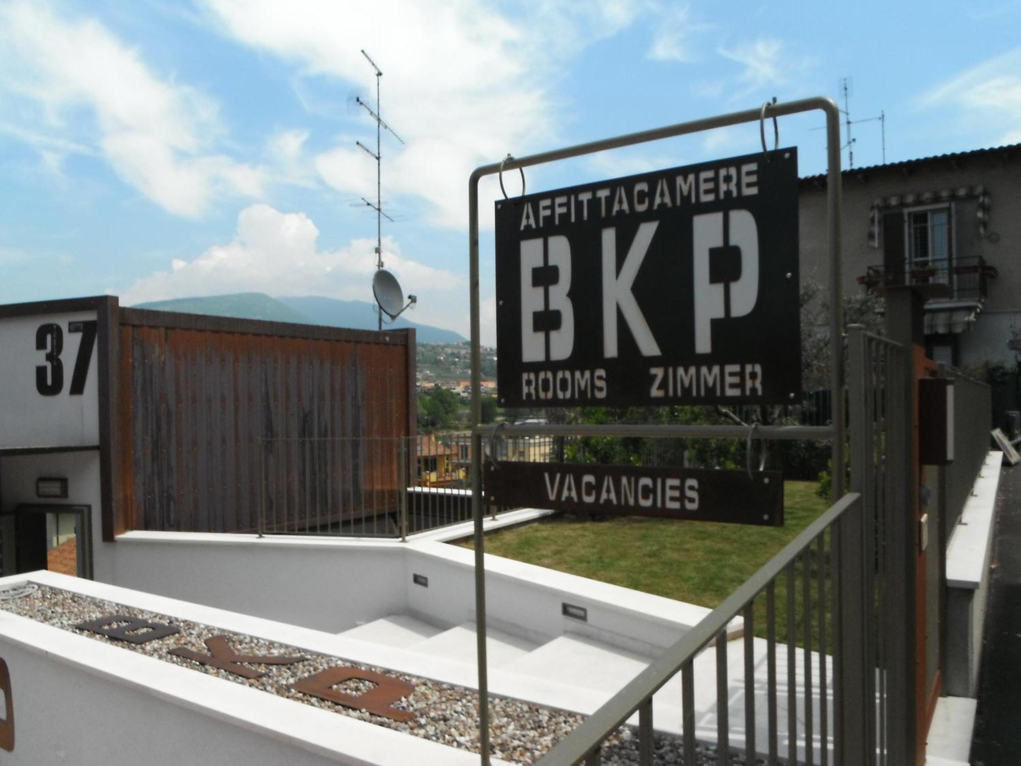 Bikapi Bed & Breakfast การ์ดา ภายนอก รูปภาพ